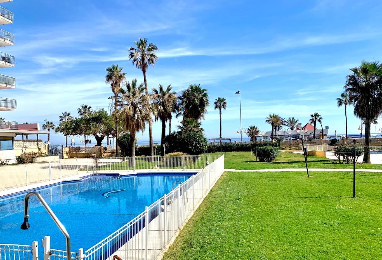 Precioso Estudio Frente Al Mar Con Piscina Benalmádena Exterior foto